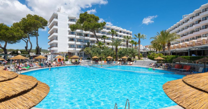 leonardo-royal-hotel-ibiza-santa-eulalia-60a725518530bc7d.jpeg