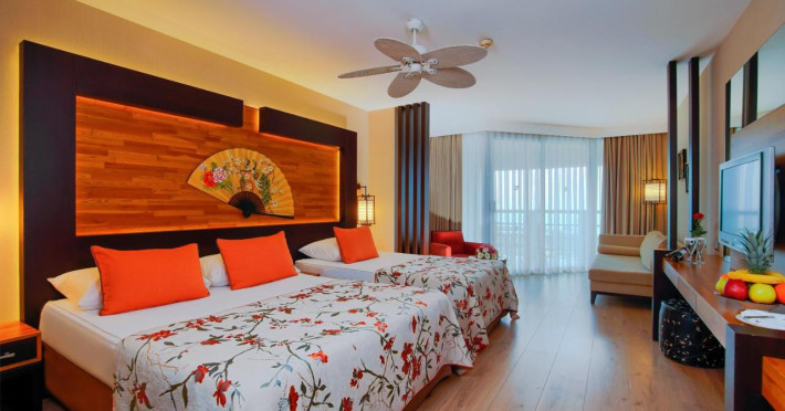 limak-lara-hotel-16d7f4a454b4e576.jpeg