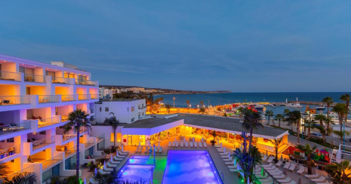 limanaki-beach-hotel-suites-4e883fef3b169f17.jpeg