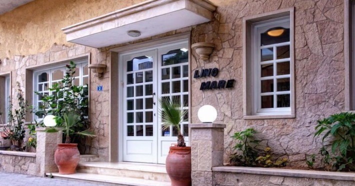 lino-mare-hotel-2ad8160f1d5ec8a4.jpeg