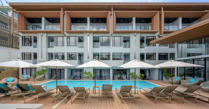 liv-hotel-phuket-patong-beachfront-e99e0545087b61f3.jpeg