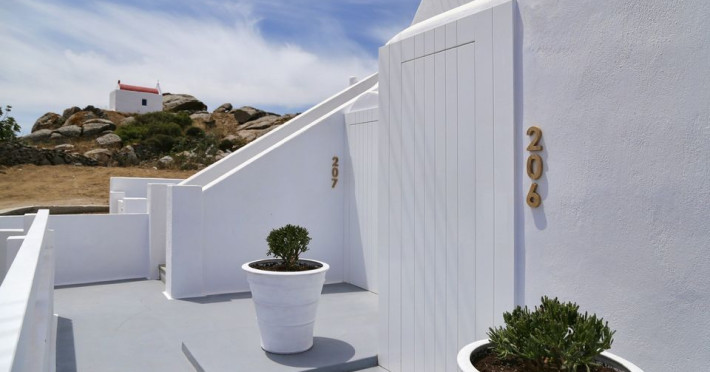 livin-mykonos-hotel-adults-only-d6d70453ac742296.jpeg