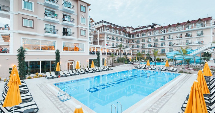 loceanica-beach-resort-hotel-91bb401f64c9a267.jpeg