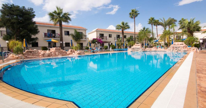 loutsiana-deluxe-apartments-7e96d9287cbefd2d.jpeg