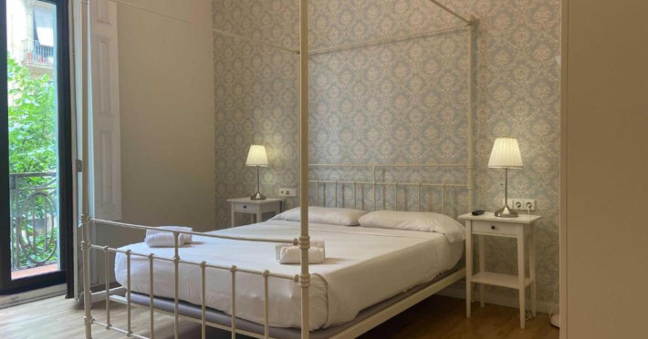 lumine-suites-barcelona-hostal-6db0a1f305716abc.jpeg