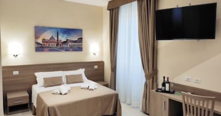 luxury-suites-stay-inn-rome-experience-f81a40b80a00648c.jpeg