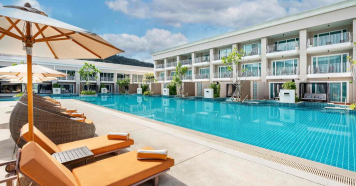 m-social-hotel-phuket-01a4913dff28e25a.jpeg