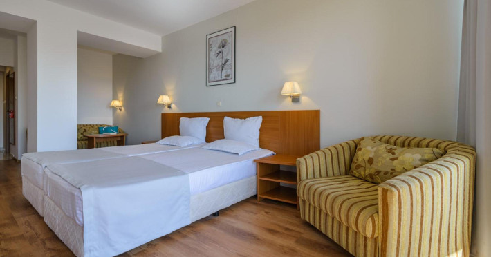madara-park-hotel-b6712981846aae48.jpeg