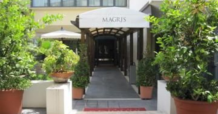 magris-6815ddeac26144eb.jpeg