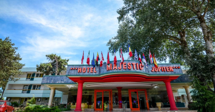 majestic-e7d26527cc62c924.jpeg