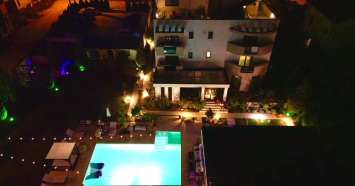 mamaia-moments-villa-7d0e73f1c6c37b94.jpeg