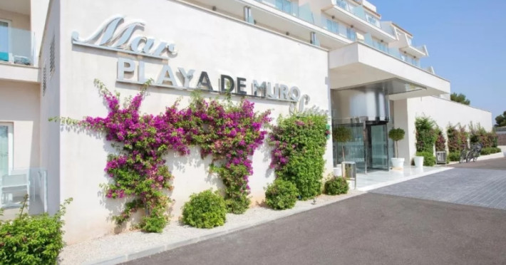 mar-hotels-playa-de-muro-suites-a4a5e53576c7ba50.jpeg