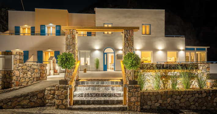 marianna-hotel-santorini-ad3e10b99f4a7c2f.jpeg