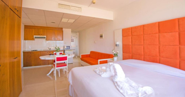 marlita-beach-hotel-apartments-22f62246a44757fa.jpeg