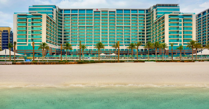 marriott-resort-palm-jumeirah-5da62bbe7c887471.jpeg