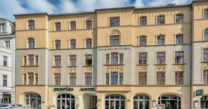 martas-hotel-berlin-mitte-b3a0b52dc9ad72ac.jpeg