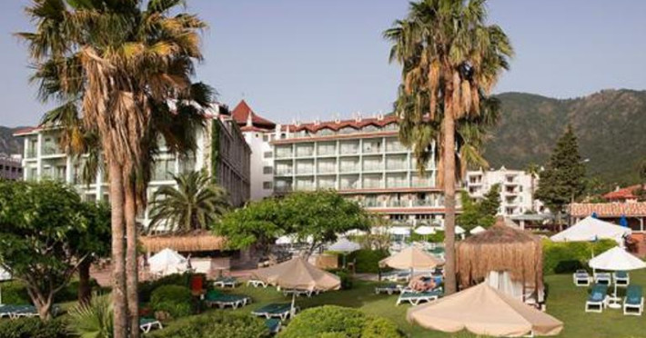 marti-la-perla-hotel-827e9b8baac10794.jpeg