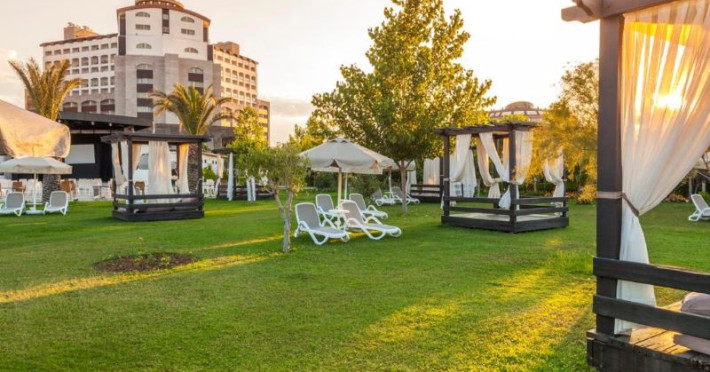 melas-hotel-lara-5c39e7381448b586.jpeg