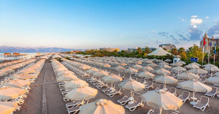 melas-hotel-lara-efb0a53e4930b9ef.jpeg