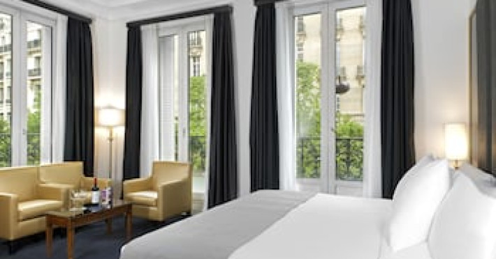 melia-champs-elysees-0e36ba3ed00258ab.jpeg