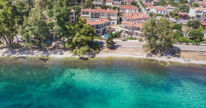 meliti-waterfront-suites-11e88a2e9a77baf5.jpeg