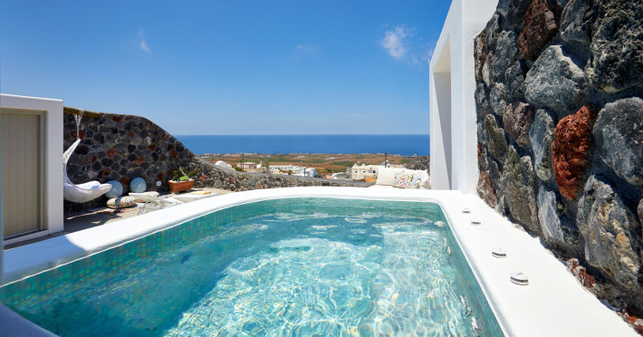 mellow-luxury-cave-santorini-a90fe597b8968f1e.jpeg