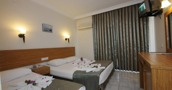 Mert Seaside Hotel (Adults only)