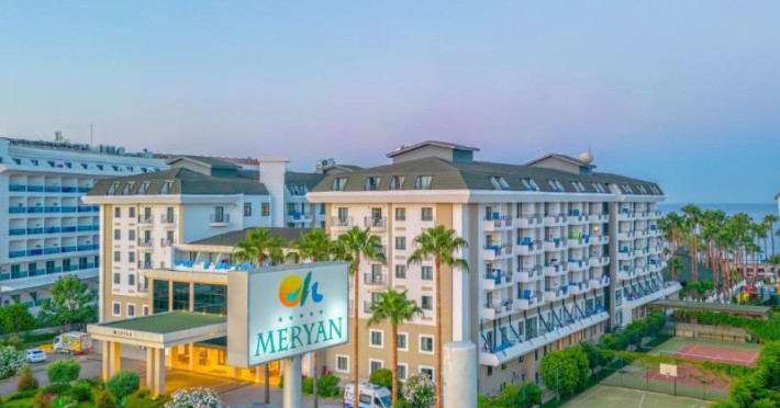 meryan-hotel-e5407fbbf41e2de0.jpeg