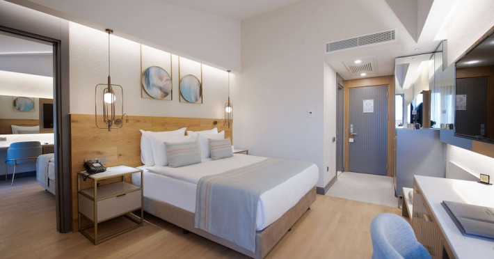 miramare-beach-hotel-6fe4e61b83fa19c1.jpeg