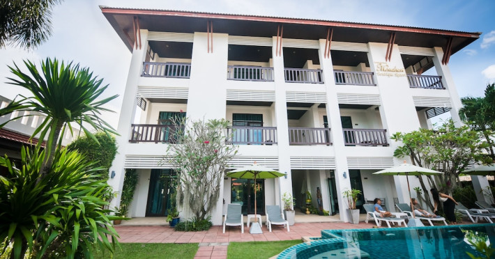 monaburi-boutique-resort-9dbe9254e7f2b1e7.jpeg