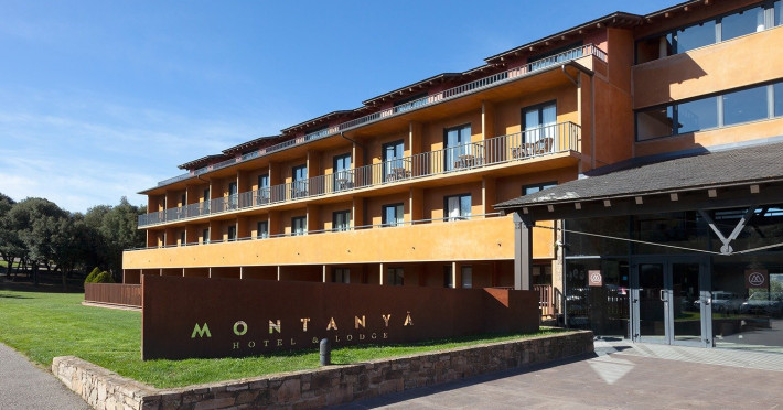 montanya-hotel-amp-lodge-a1f409e0d00e864d.jpeg