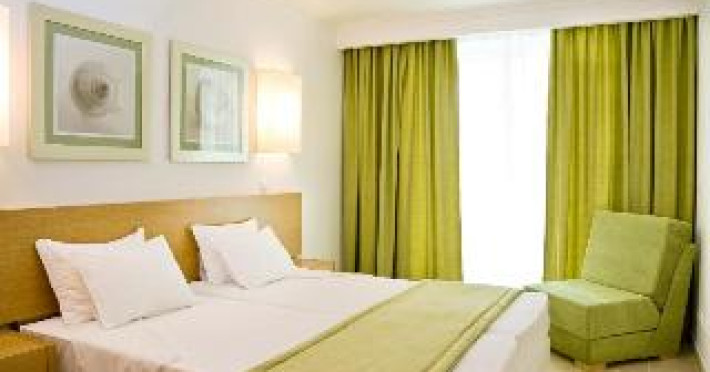 monte-gordo-hotel-apartamentos-spa-020cf0d71cb986a2.jpeg