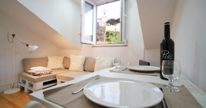 mouraria-apartments-db3ca6a3486bdd40.jpeg