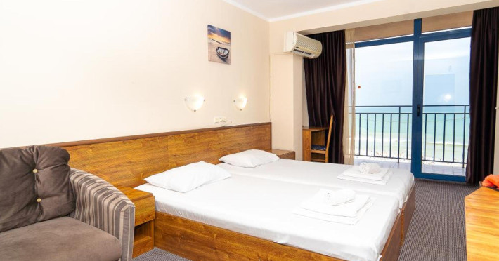 mpm-condor-hotel-a8e1045c1aed3a8e.jpeg
