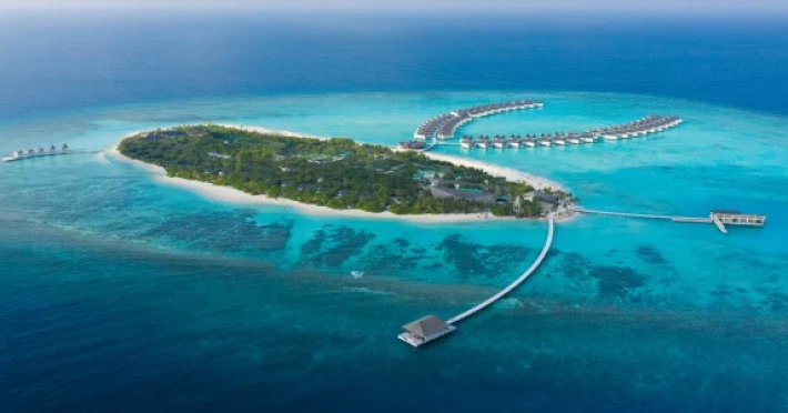 mvenpick-resort-kuredhivaru-maldives-9c94190d4f86cb23.webp