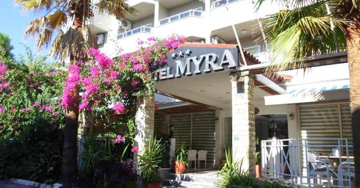 myra-hotel-d8dc09d86907a53b.jpeg