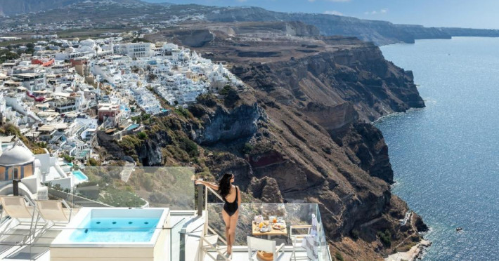 mythical-blue-santorini-efb211a1aa14f921.jpeg