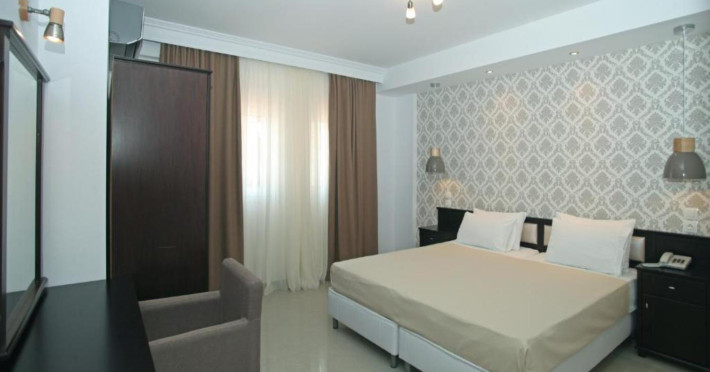naias-beach-hotel-5da49a63b5d98161.jpeg
