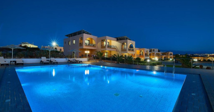nanakis-beach-apartments-e1ed74c7604cecb6.jpeg