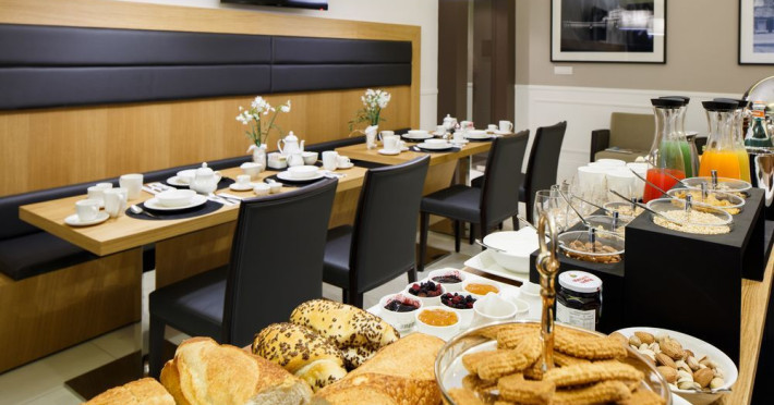 nap-luxury-guest-house-84ed2547c3811ec4.jpeg