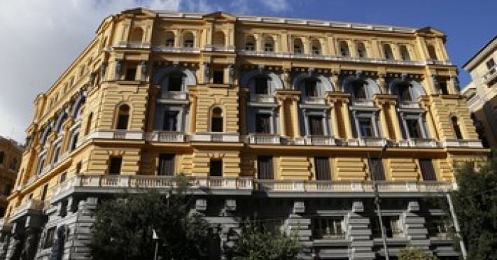napoli-mariana-luxury-8f768a72123579ff.jpeg