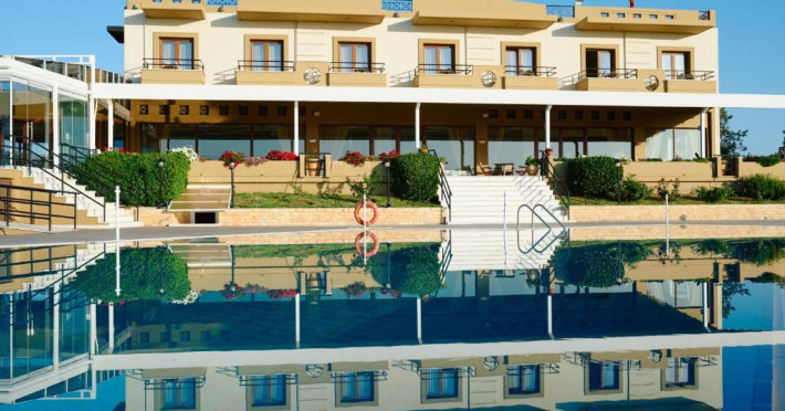 nefeli-hotel-e0922ba589c5d781.jpeg