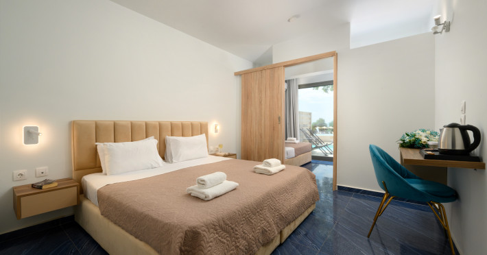 ninos-grand-beach-resort-2482300e57d48701.jpeg