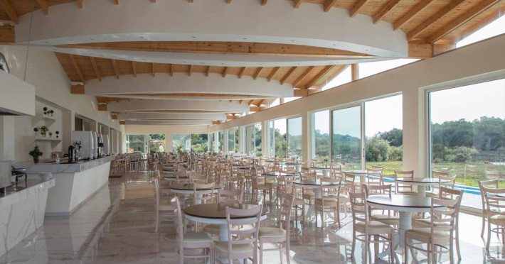 ninos-laguna-holiday-resort-b35ec535dac663bd.jpeg