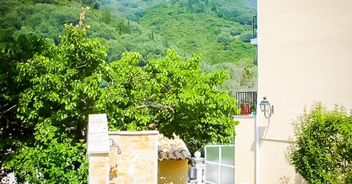 niouris-marina-apartments-agios-gordis_1444_corfu-niouris-apartments-exterior.jpg