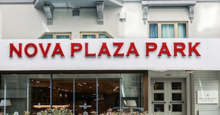 nova-plaza-park-hotel-5abd33887cc3b9c6.jpeg