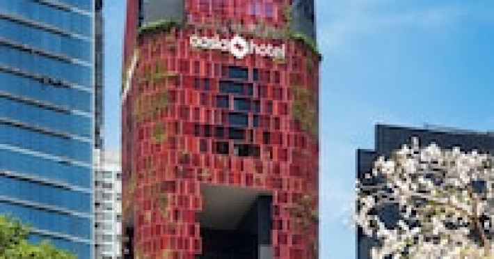 oasia-hotel-downtown-singapore-by-far-east-hospitality-d4e7606d54dcf56a.jpeg