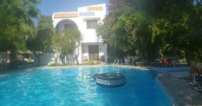 oasis-hotel-bungalows-6ae90d91652eeac9.jpeg