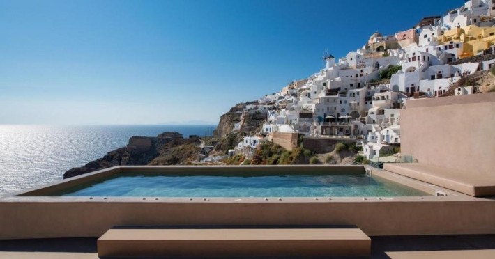 old-castle-oia-6bfc787c1a9f6623.jpeg