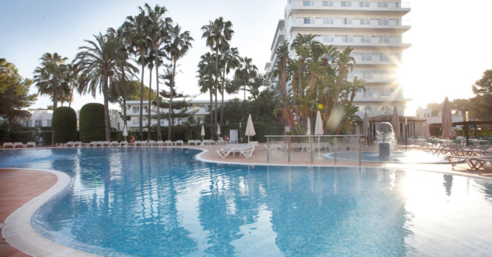 oleander-hotel-0b28022b21dad3c8.jpeg